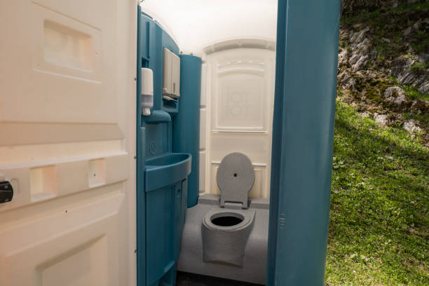 Affordable portable toilet rental in Beloit, KS